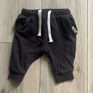 3/$20 H&M 4-6m Dark Grey Baby Cotton Sweatpants Joggers